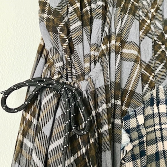 NWT, UO Basic Pleasure Mode Kurt Plaid Midi Skirt - Picture 8 of 10